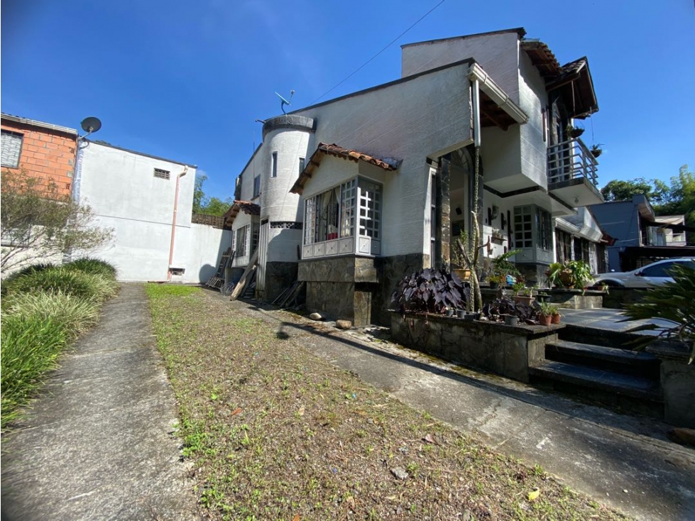 Se vende casa con lote en Mercedes del Norte — foto 2