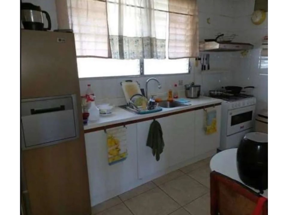 SE VENDE CASA CON PATIO EN BRISAS DEL GOLF. AM — foto 6