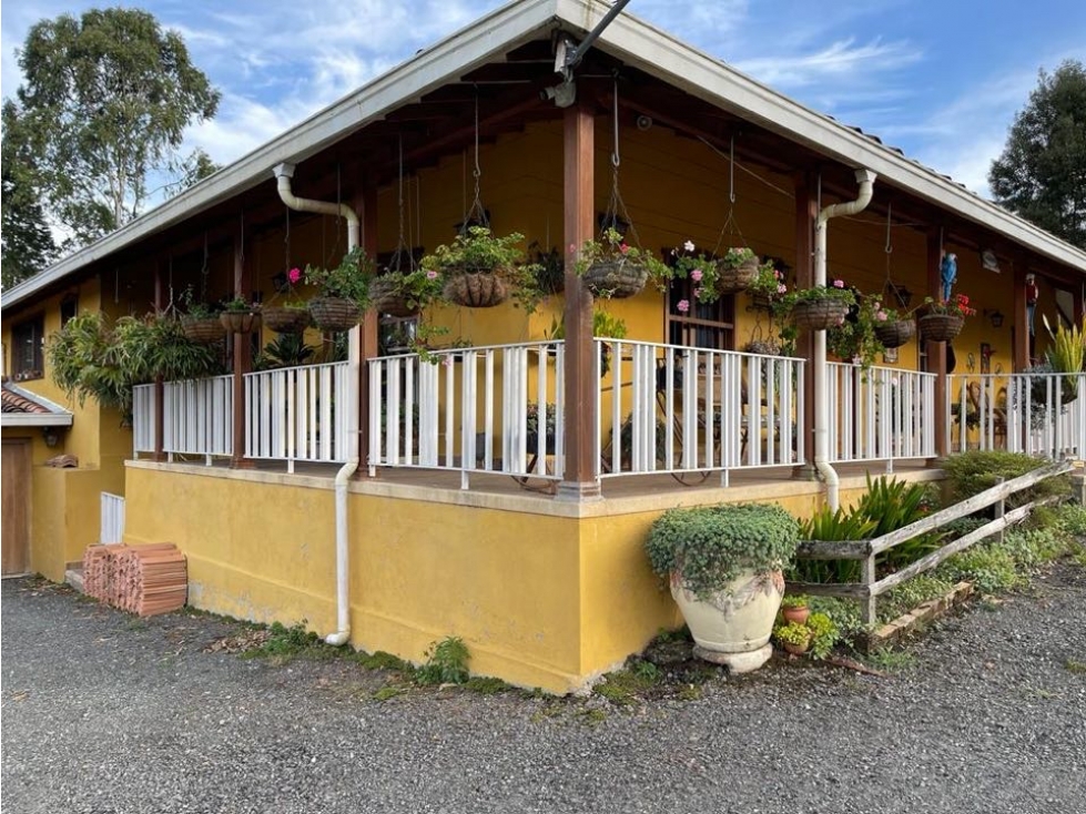 SE VENDE CASA CON PESEBRERAS Y POTREROS EN GUARNE - 3