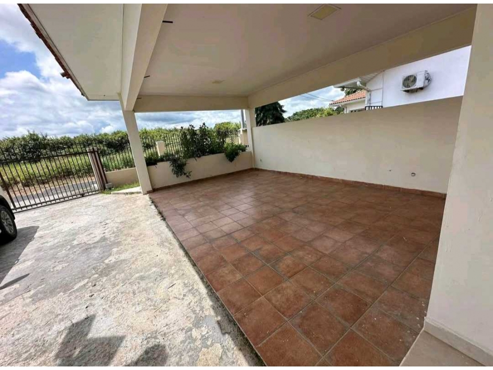 SE VENDE CASA CON PISCINA EN LAS TABLAS. - 6