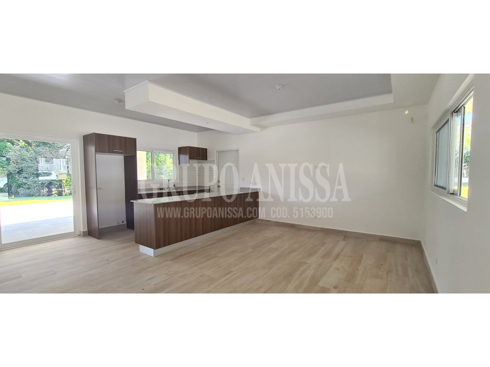 Se Vende Casa con Piscina en Urbanización Privada de Chame - 5