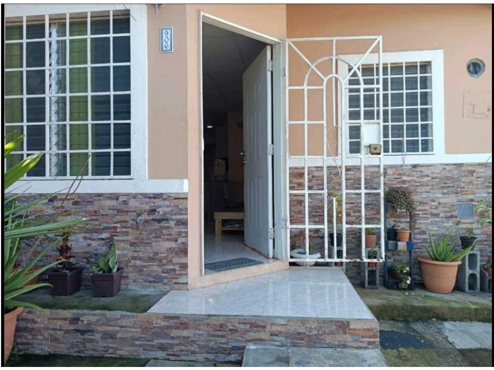 Se Vende Casa con terreno amplio de esquina en Las Mañanitas — foto 4