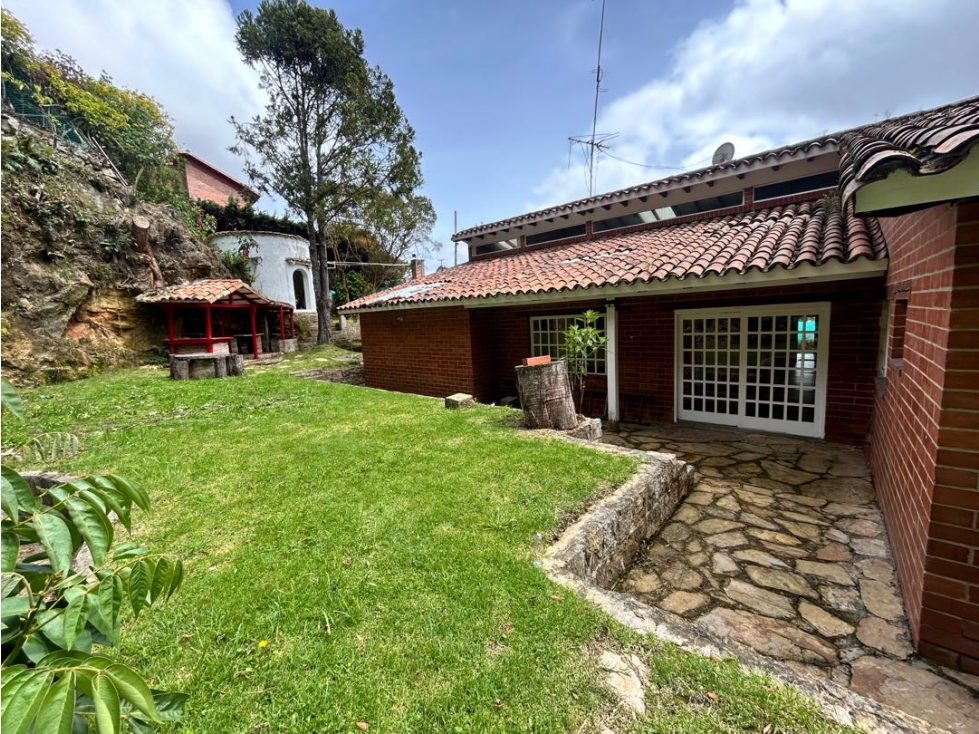 Se vende CASA CONDOMINIO RODAMONTE VÍA LA CALERA