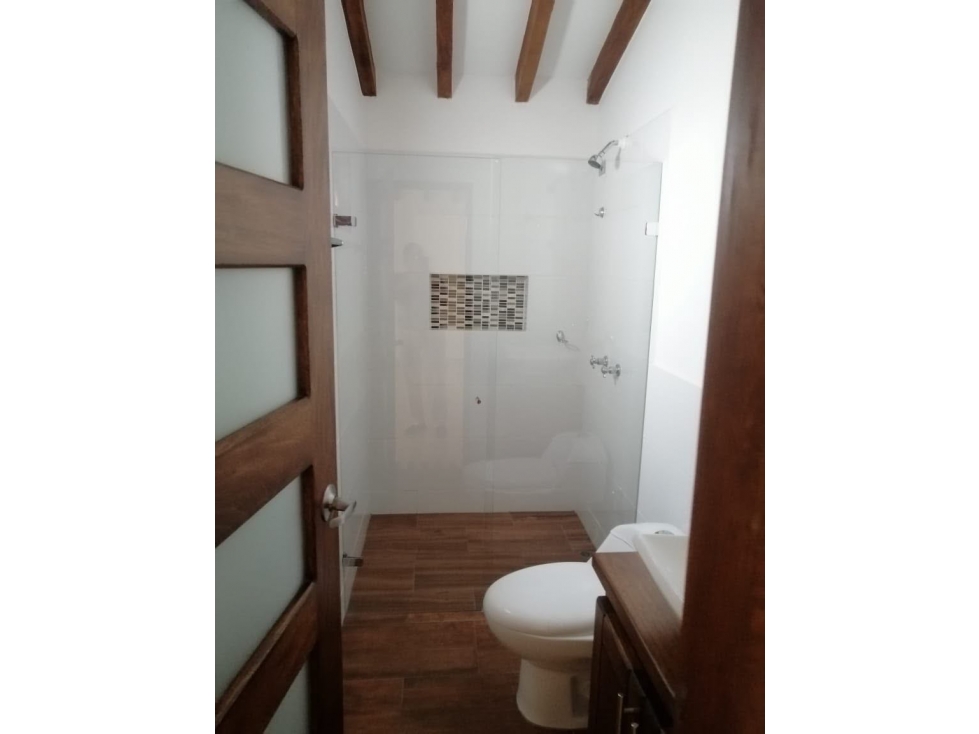 Se vende casa de 2 niveles con parqueadero en San Miguel — foto 4