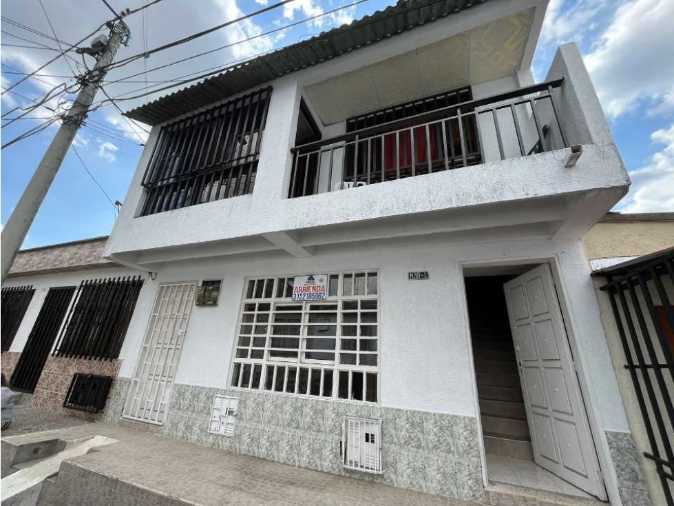 SE VENDE CASA BIFAMILIAR EN CIUDAD DORADA ARMENIA Q