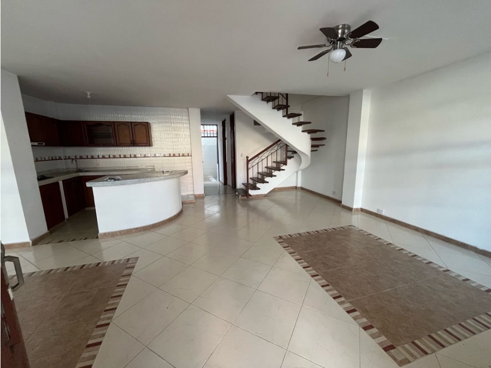 SE VENDE CASA DE 2 PISOS BARRIO CARIBABARE, YOPAL CASANARE — foto 4