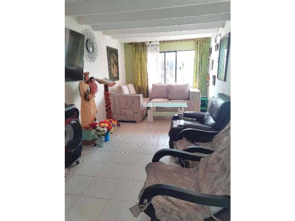 SE VENDE CASA DE 2 PLANTAS CON 4 ALCOBAS - URB. SAN PEDRO - CARTAGENA