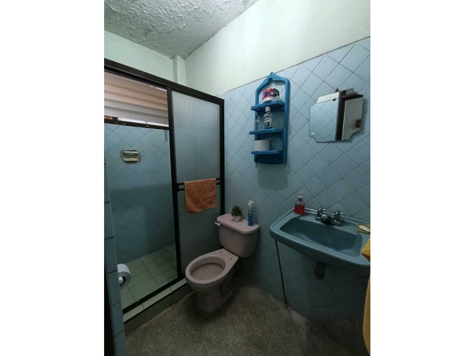SE VENDE CASA DE 2DOS NIVELES B/ TRONCAL — foto 4