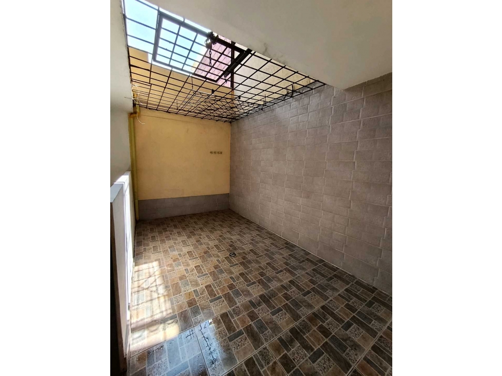 SE VENDE CASA DE 2DOS NIVELES EN EL B/ PQ.CAMINOS DE LA HACIENDA — foto 5