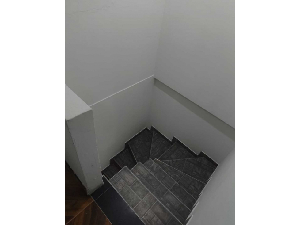 Se vende casa de 3 niveles en Bosa porvenir solo contado — foto 6