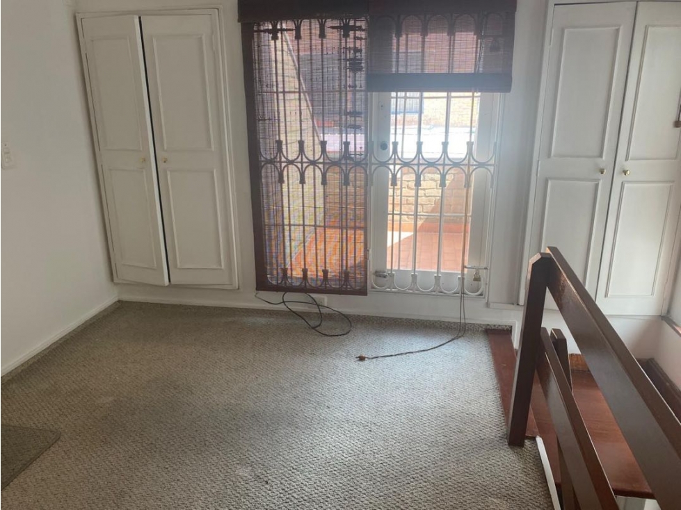 SE VENDE CASA DE 3 NIVELES EN LA CAROLINA. A — foto 5