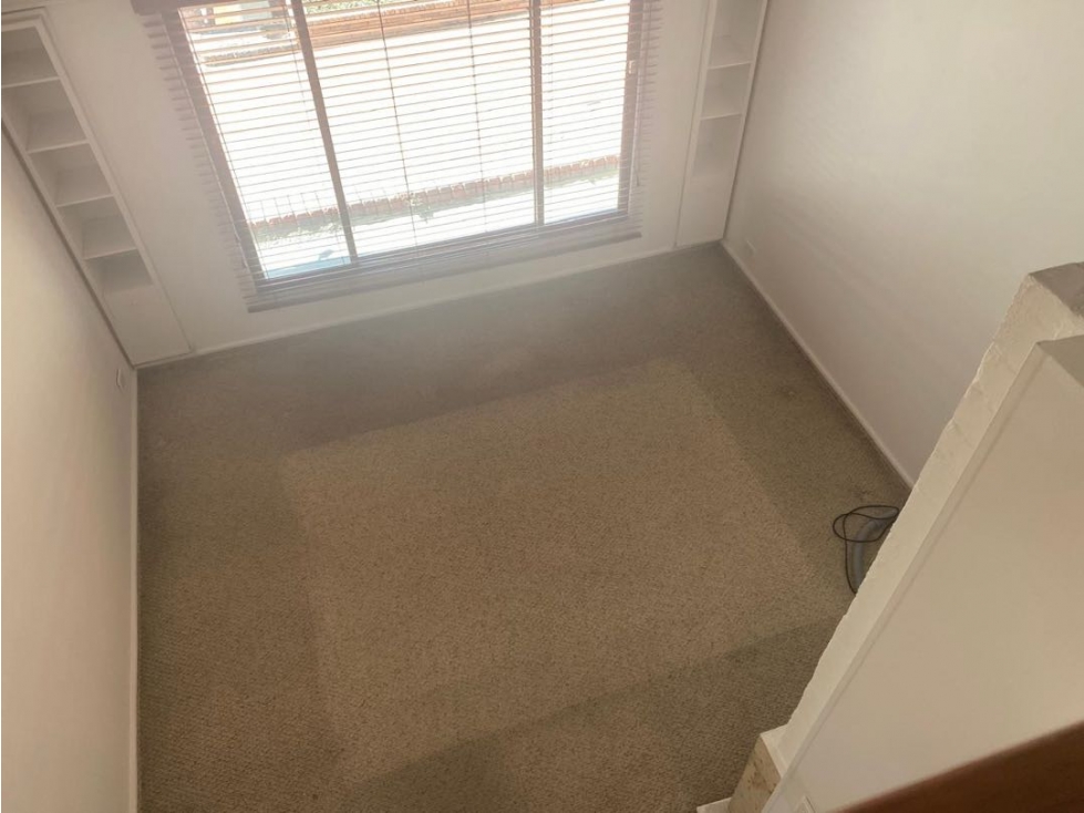SE VENDE CASA DE 3 NIVELES EN LA CAROLINA. A — foto 6