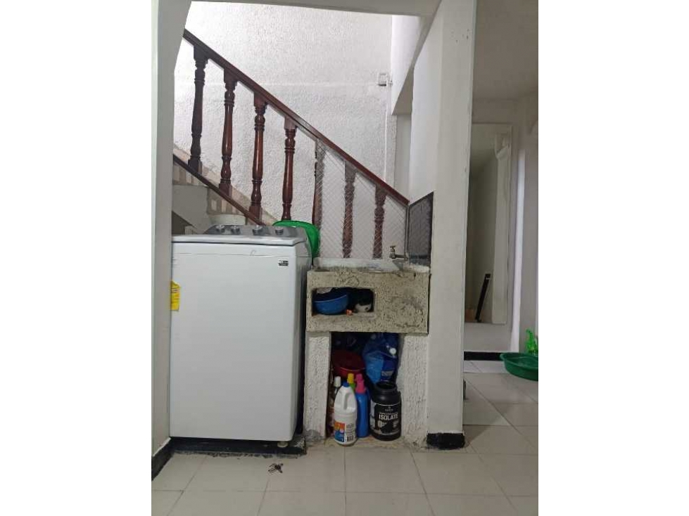 VENTA DE CASA BARRIO GRANADA . Armenia Quindio. — foto 2