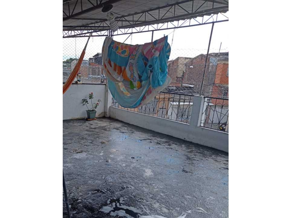 VENTA DE CASA BARRIO GRANADA . Armenia Quindio. — foto 4