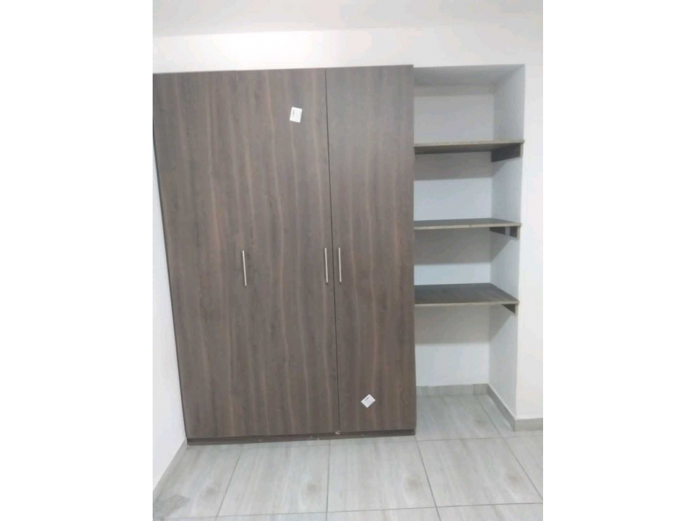 SE VENDE CASA BIFAMILIAR DE 3 NIVELES INDEPENDIENTES. BARRIO PINARES — foto 5