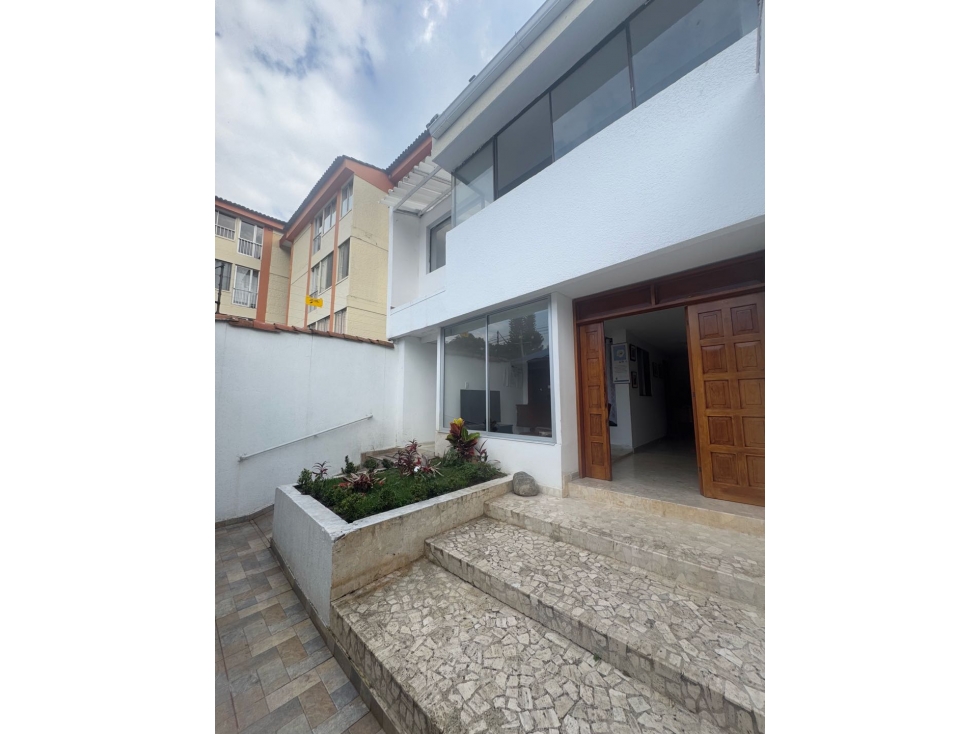 SE VENDE CASA DE 3 PISOS CON LOCAL BELLASUIZA CALI — foto 3