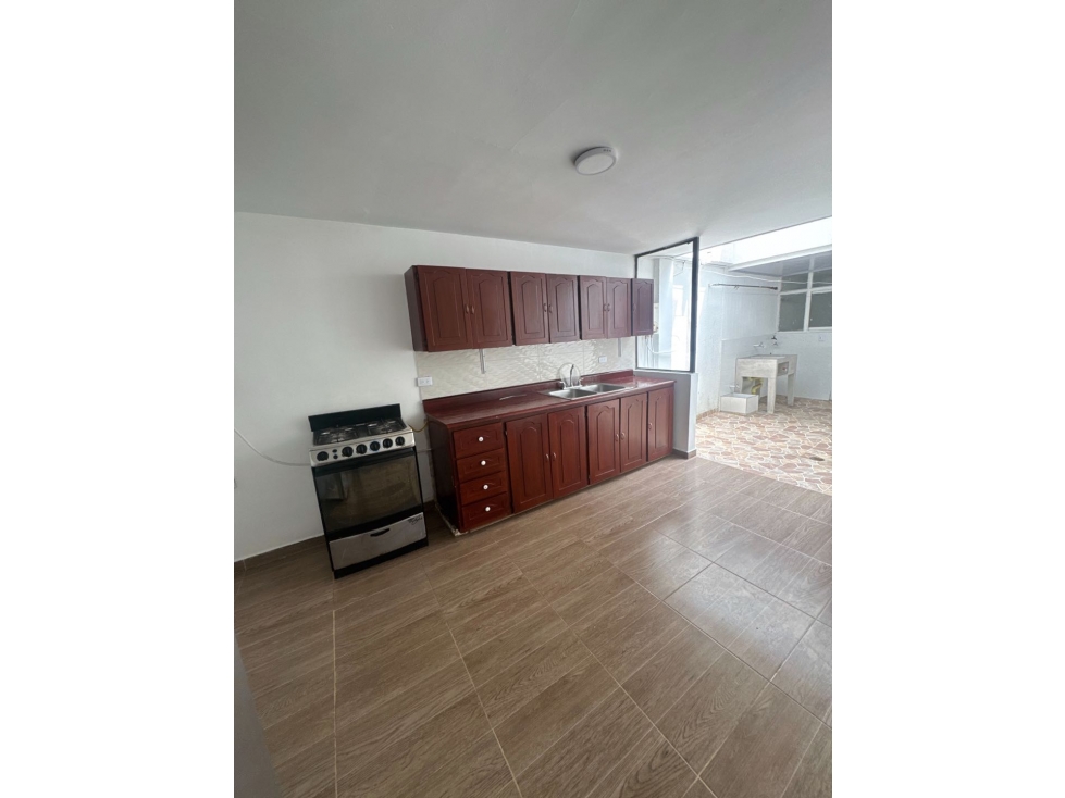 SE VENDE CASA DE 3 PISOS CON LOCAL BELLASUIZA CALI — foto 4