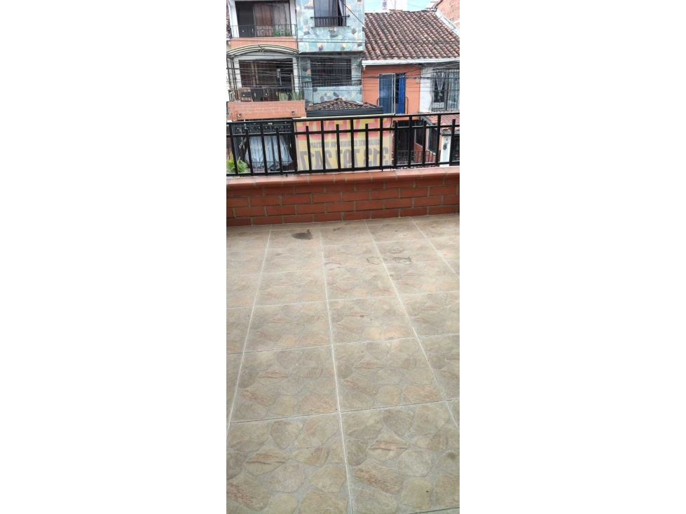 Se vende casa de 3 pisos en la Florida Bello — foto 6