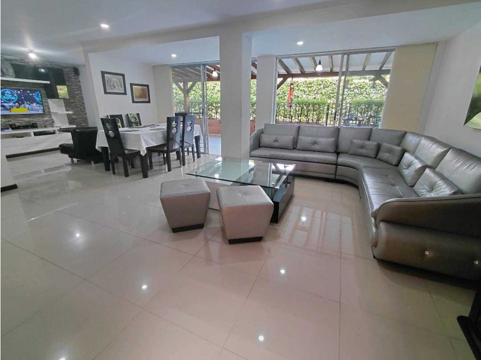 SE VENDE CASA DE 3 PISOS EN PANCE — foto 2
