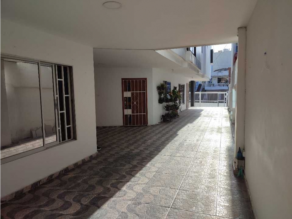 Se vende casa de cinco alcobas en Betania Barranquilla — foto 3