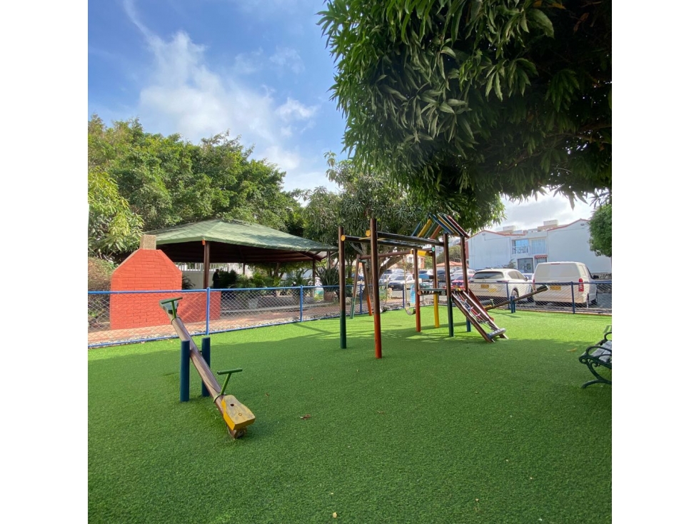 SE VENDE CASA DE DOS NIVELES BARRIO VILLA CAROLINA — foto 3