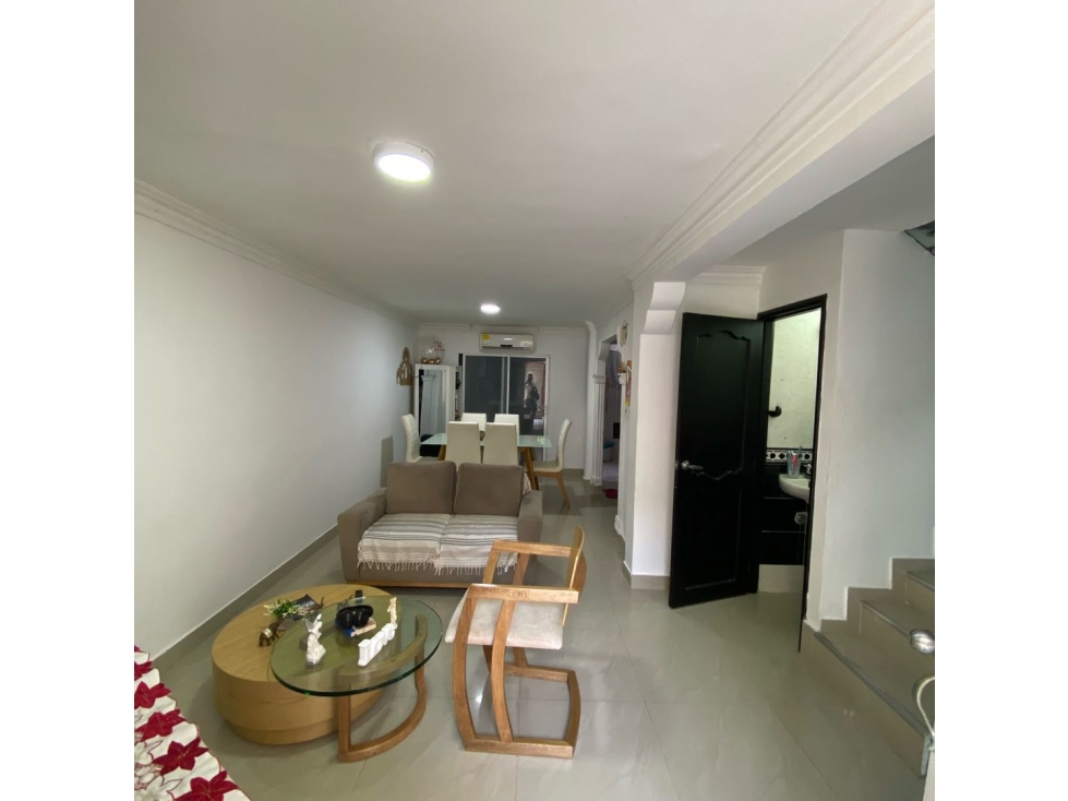 SE VENDE CASA DE DOS NIVELES BARRIO VILLA CAROLINA — foto 4