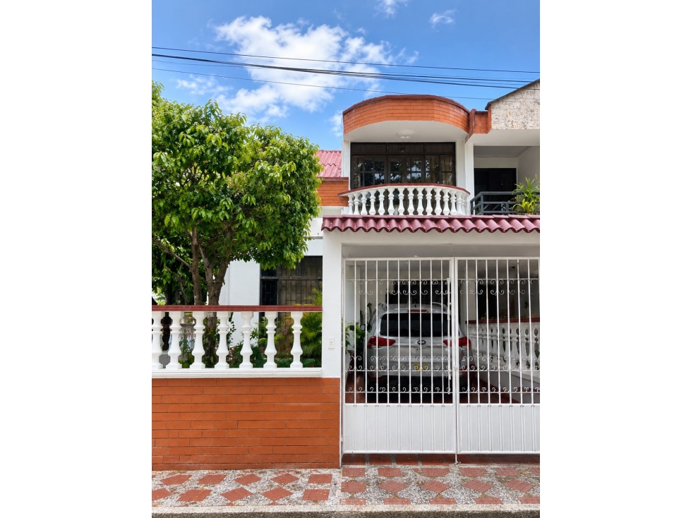 SE VENDE CASA DE DOS PISOS | BARRIO VILLA MARÍA YOPAL, CASANARE