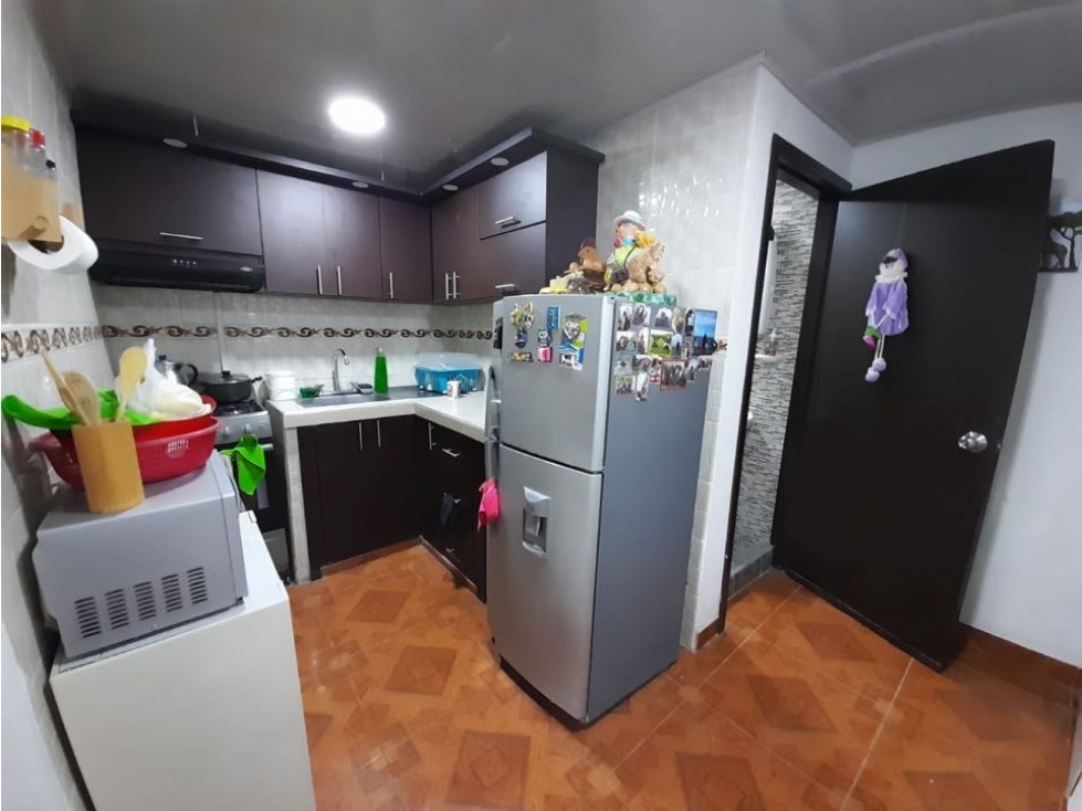 Se vende casa de dos pisos Barrio El Triunfo Palmira Valle Colombia — foto 3