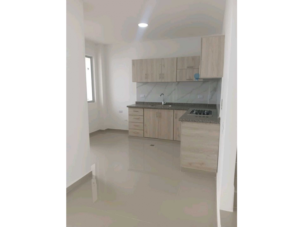 SE VENDE CASA DE DOS PISOS EN EL BARRIO GUADALUPE
