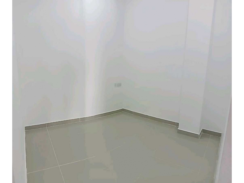 SE VENDE CASA DE DOS PISOS EN EL BARRIO GUADALUPE — foto 2