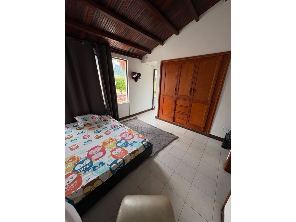 SE VENDE CASA DE DOS PISOS EN CONJUNTO PORTALES DEL HOBO | YOPAl — foto 4