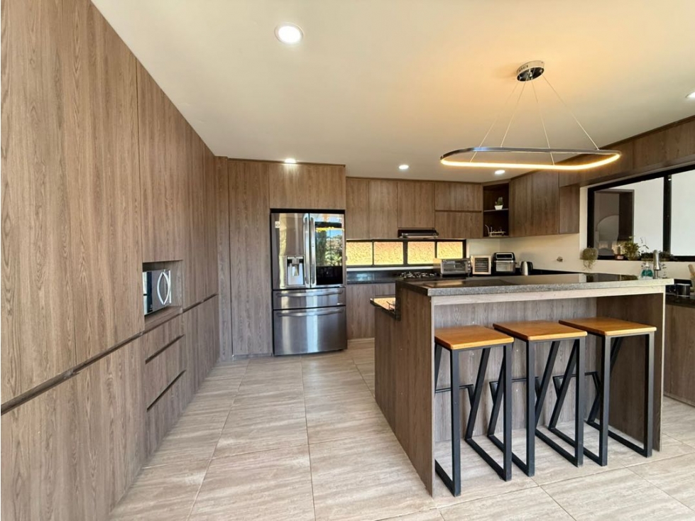 Se vende casa de lujo con piscina en condominio cerca a San Antonio — foto 4
