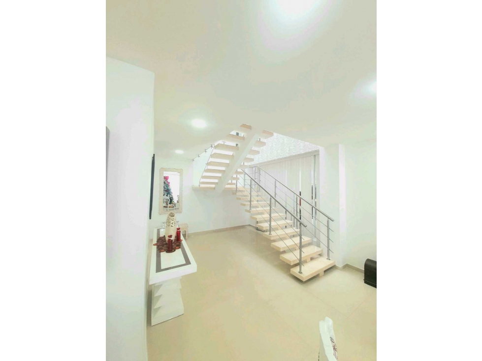 SE VENDE CASA DE LUJO CONDOMINIO CAMINOS DE LA MARIA — foto 3