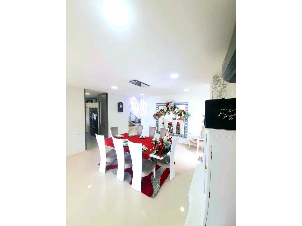 SE VENDE CASA DE LUJO CONDOMINIO CAMINOS DE LA MARIA — foto 5