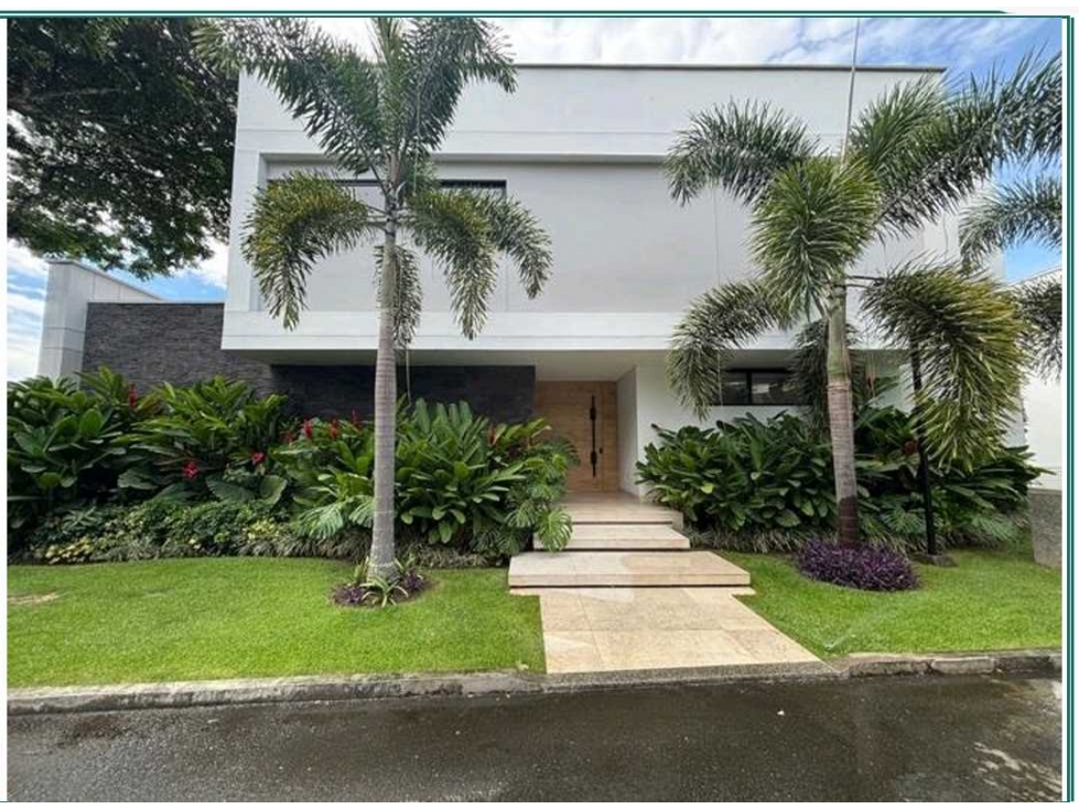 SE VENDE CASA DE LUJO EN PANCE CONDOMINIO AYMARA