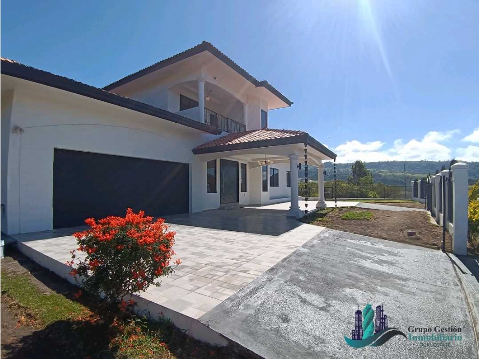Se Vende - Alquila Casa de Lujo en Volcán |1,705 m²|$555.000/$2.800 - 2