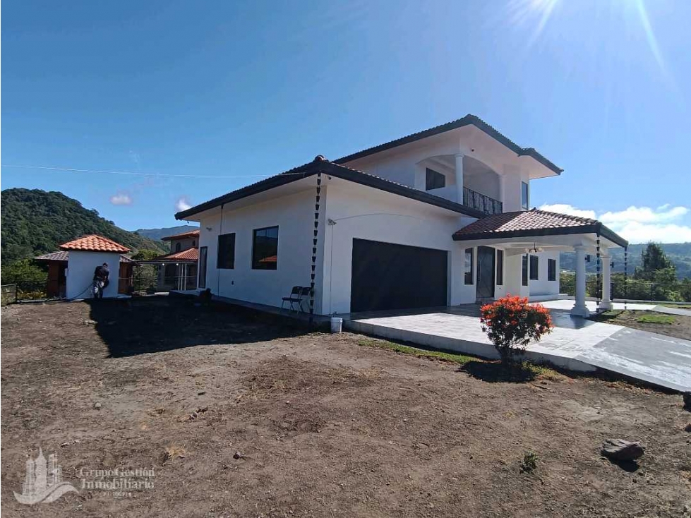 Se Vende - Alquila Casa de Lujo en Volcán |1,705 m²|$555.000/$2.800 - 4