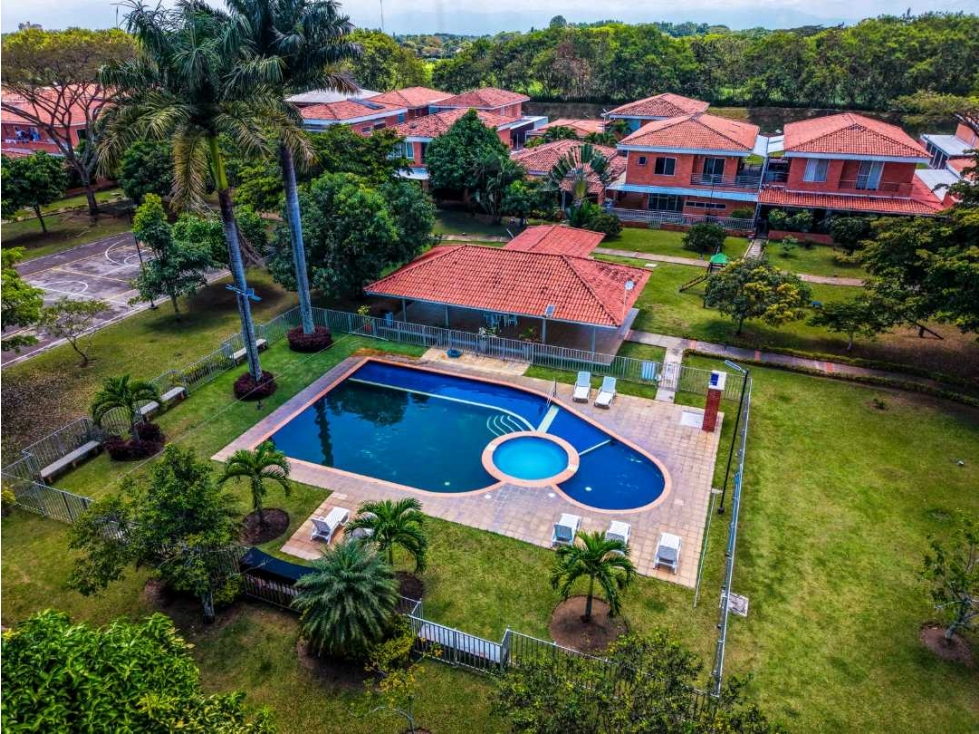VENDO CASA EL CASTILLO JAMUNDÍ 10291947 CJ