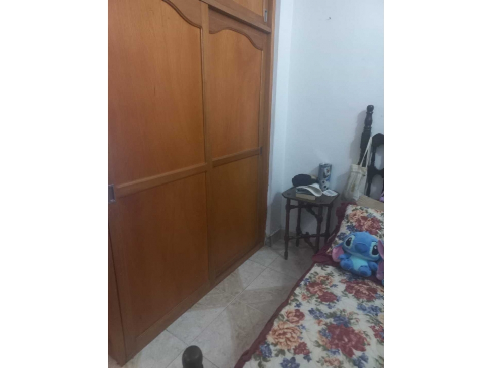 SE VENDE CASA DE PRIMER PISO CON GARAJE EN FLORESTA SANTA LUCIA. — foto 3