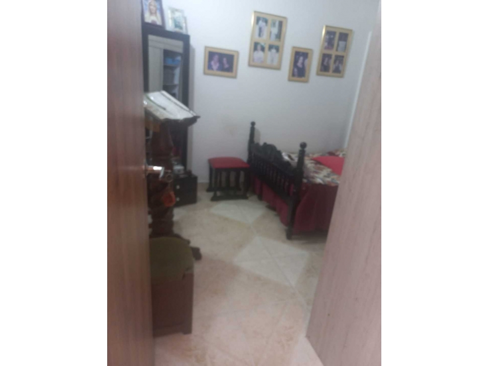 SE VENDE CASA DE PRIMER PISO CON GARAJE EN FLORESTA SANTA LUCIA. — foto 5