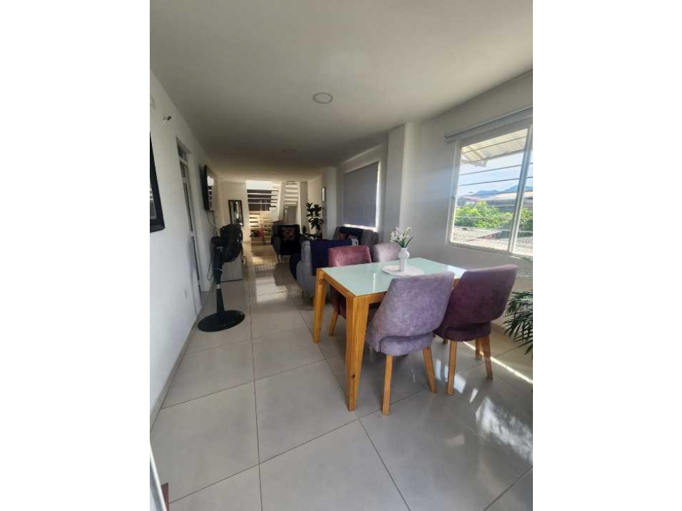 SE VENDE CASA DE TRES NIVELES, AREA 250 MTS YOPAL. - 3