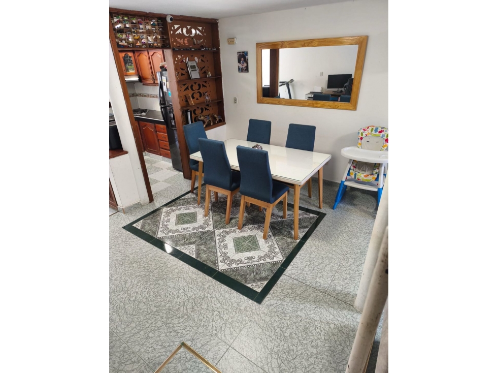 SE VENDE CASA DE TRES PISOS BARRIO JUAN PABLO, YOPAL. — foto 4