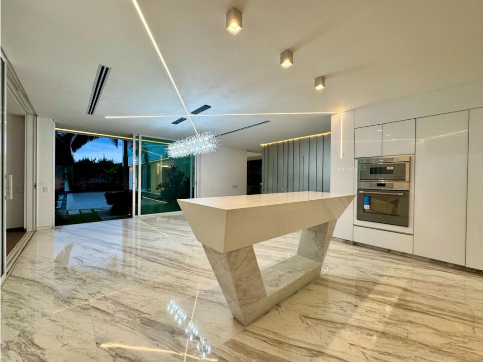 EN OPORTUNIDAD CASA DE ULTRA LUJO EN CIUDAD JARDÍN CALI — foto 6