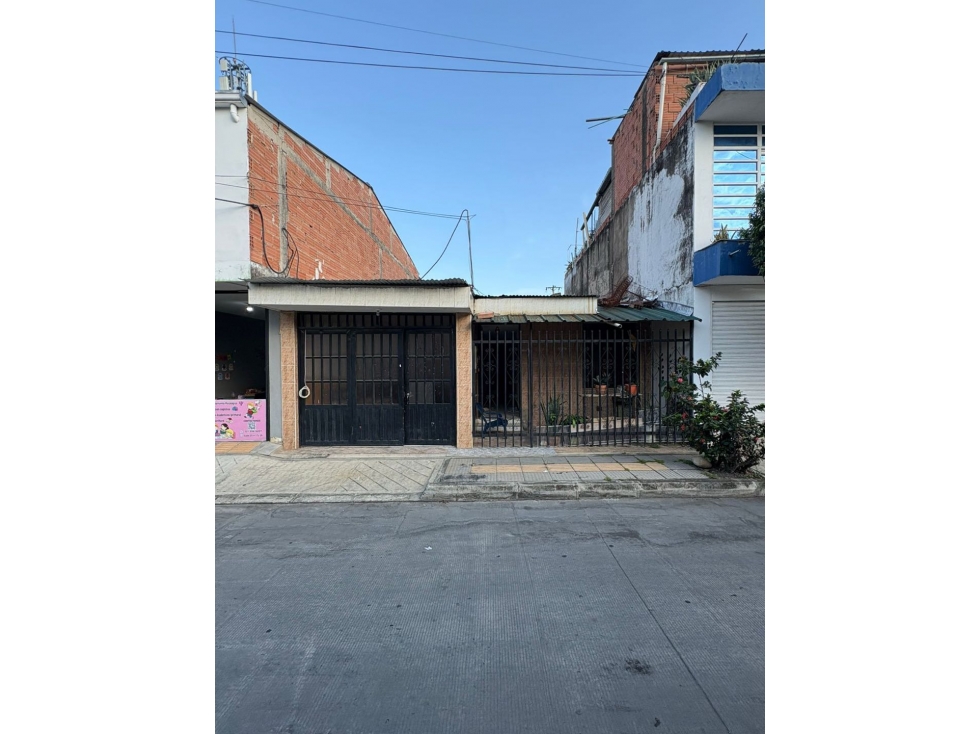 SE VENDE CASA DE UN PISO BARRIO LA ESPERANZA, YOPAL, CASANARE