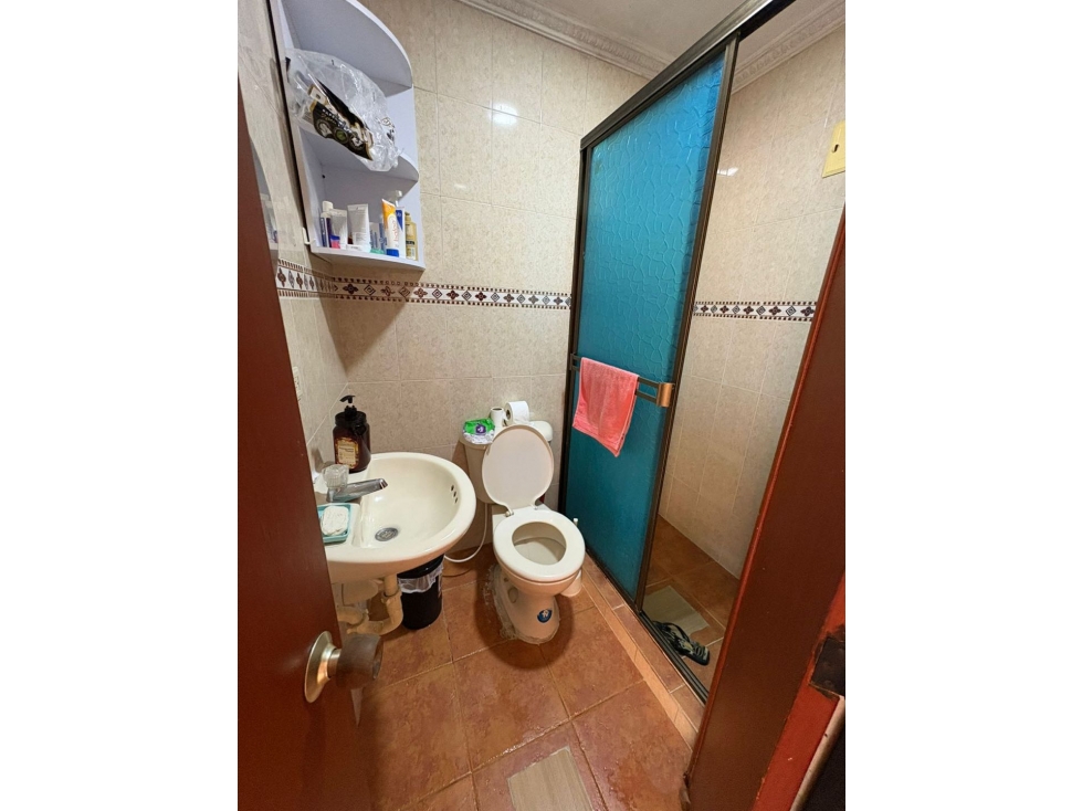 SE VENDE CASA DE UN PISO CON AMPLIO LOTE BARRIO 20 DE JULIO, YOPAL — foto 6