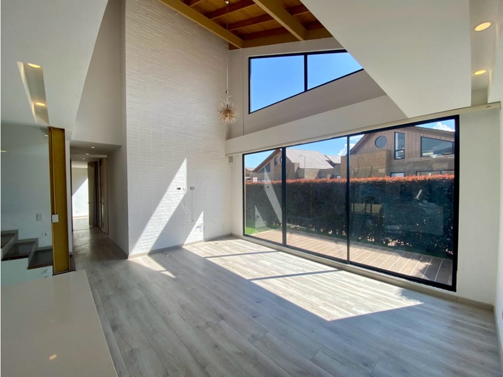 SE VENDE CASA DE UN PISO EN CAJICA