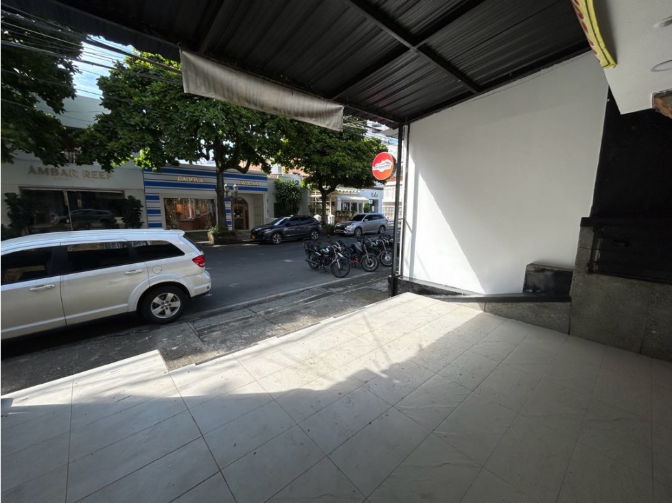 SE VENDE CASA DOS PISOS EN GRANADA EXCELENTE UBICACIÓN — foto 5