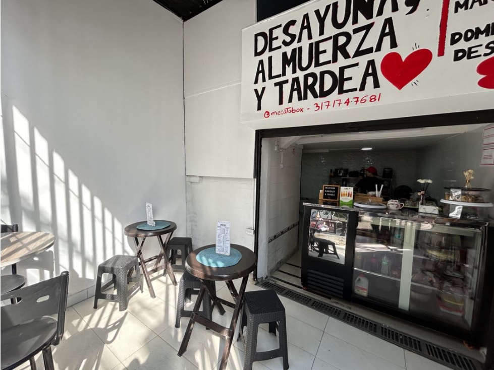 SE VENDE CASA DOS PISOS EN GRANADA EXCELENTE UBICACIÓN — foto 4