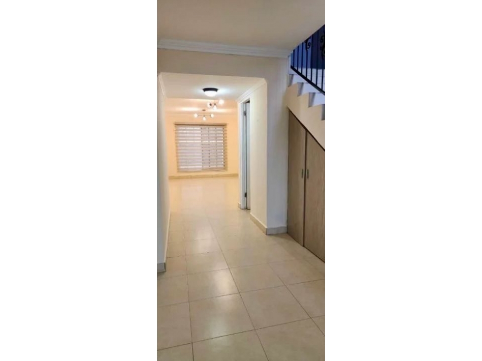 SE VENDE CASA DUPLEX EN ALTOS DE PANAMÁ. AM — foto 3
