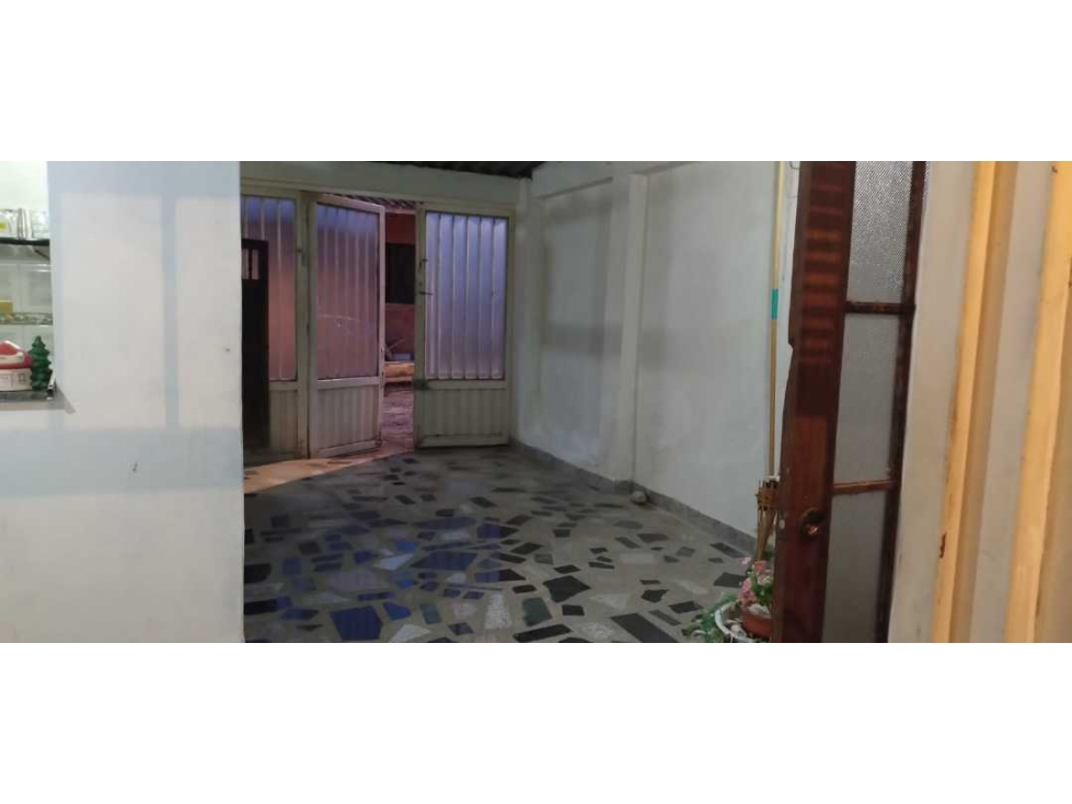 Se vende casa Económica en la zona urbana de Apulo — foto 6